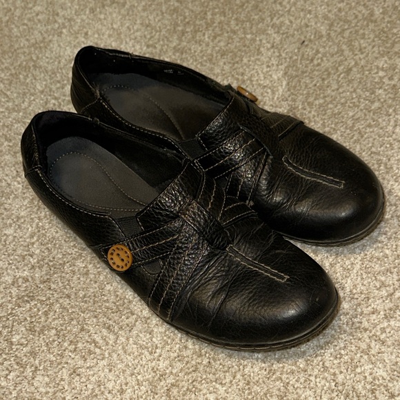 Clarks Shoes - Clarks Womens Comfy Black Ashland Leather Slip on Loafers Size 9.5